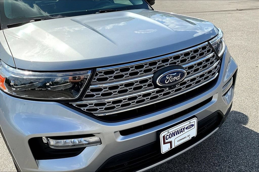Used 2023 Ford Explorer Limited AWD/4WD image 35
