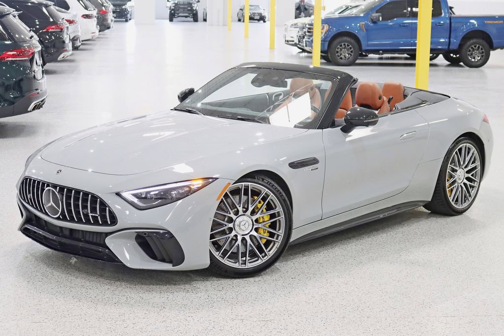 Used 2022 Mercedes-Benz SL 55 AMG 4MATIC w/ Driver Assistance Package image 9