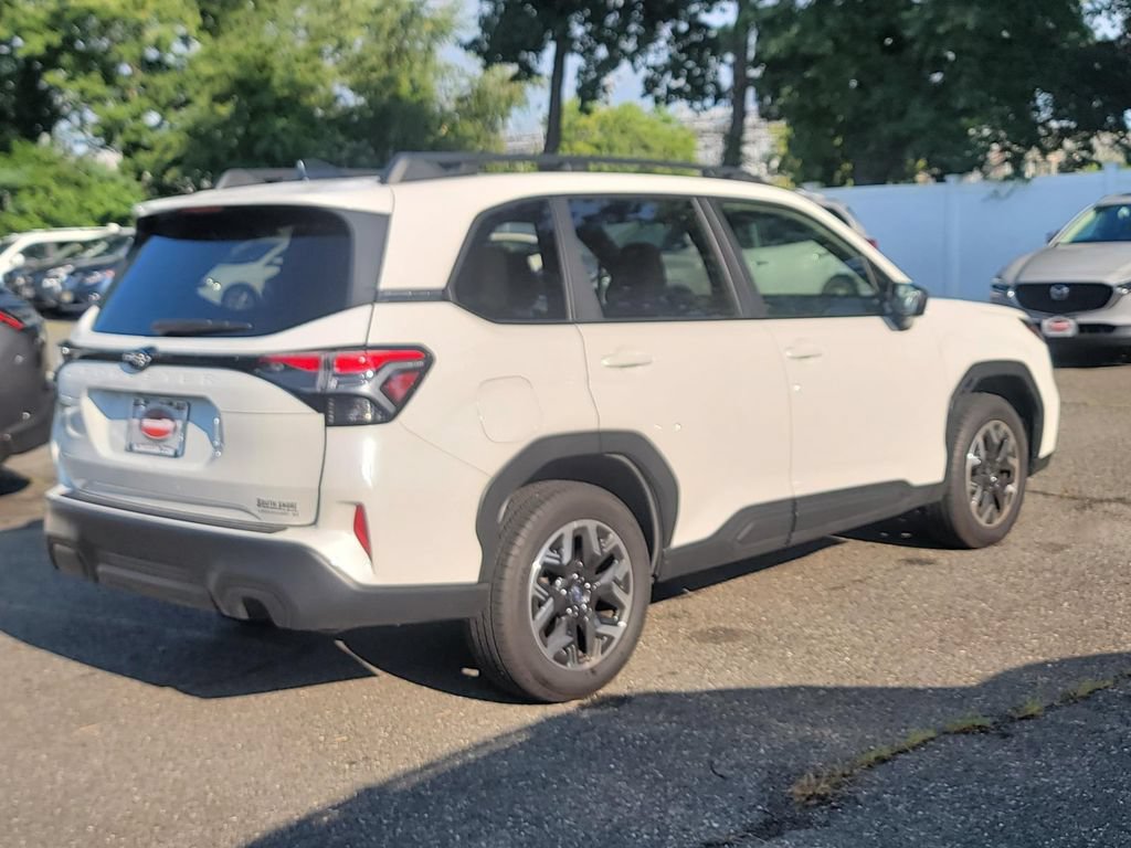 Used 2025 Subaru Forester Premium AWD/4WD image 9
