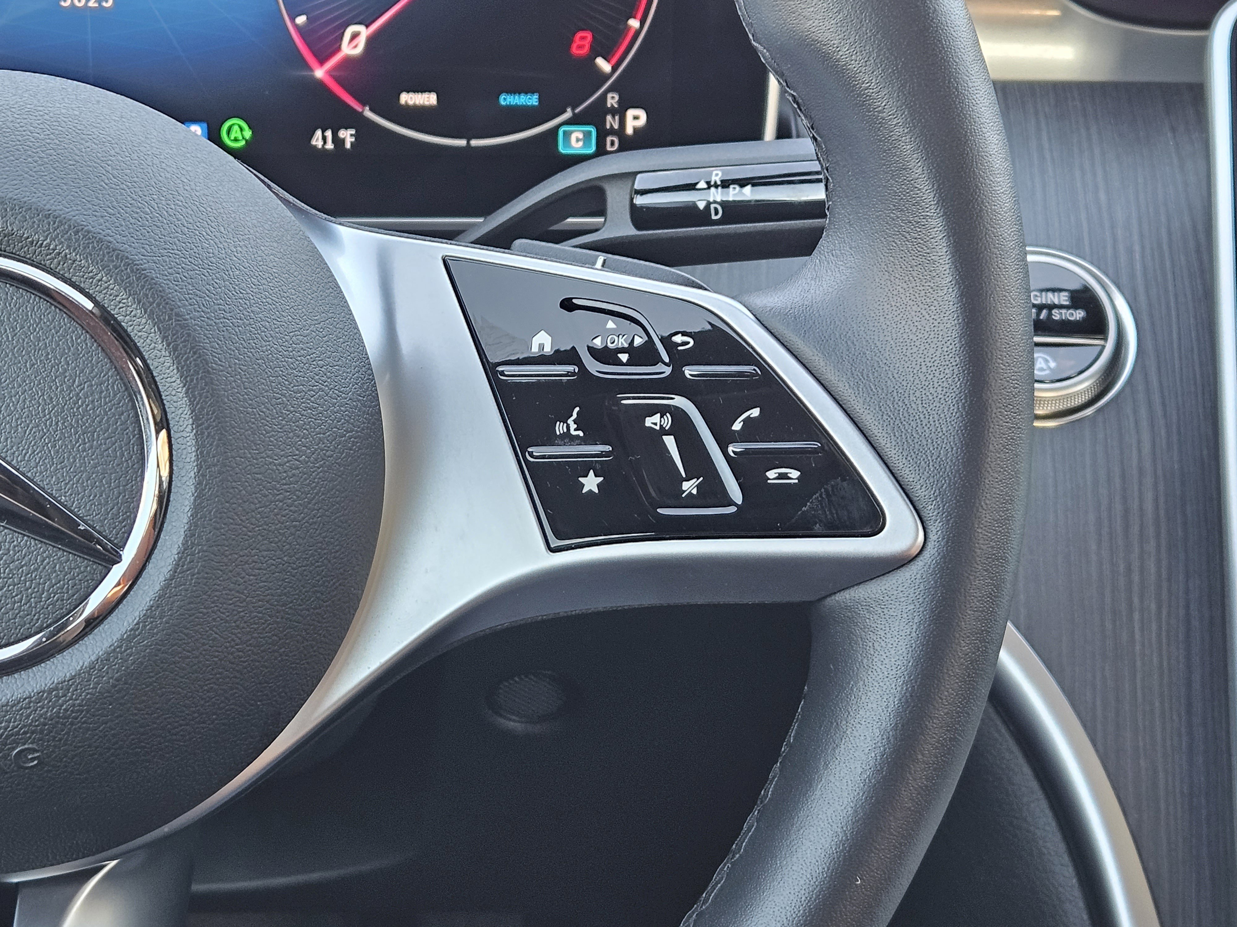 Certified 2025 Mercedes-Benz C 300 Sedan image 28