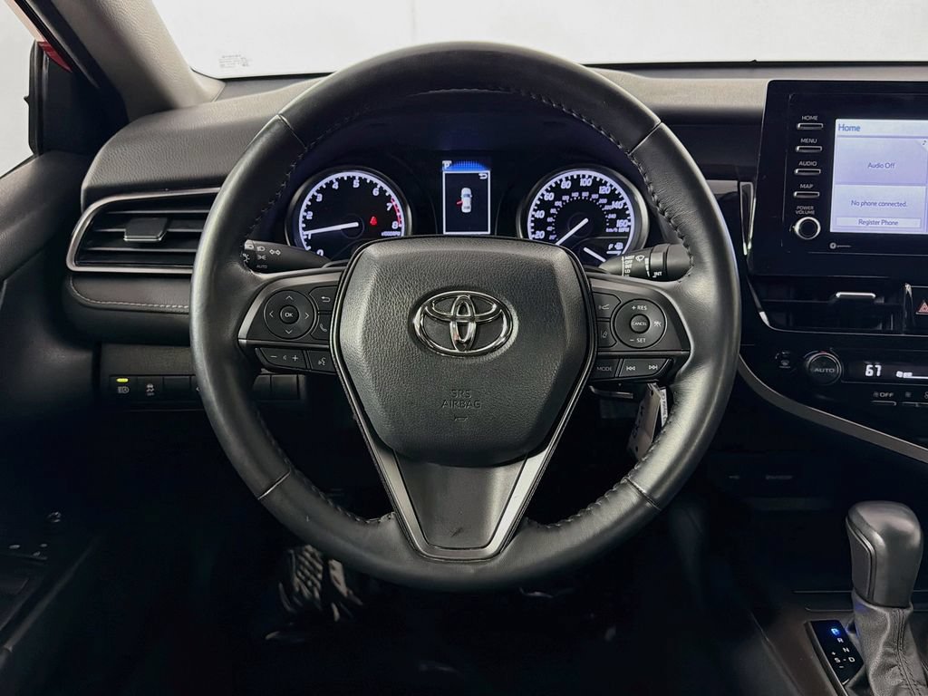 Used 2023 Toyota Camry SE FWD image 11