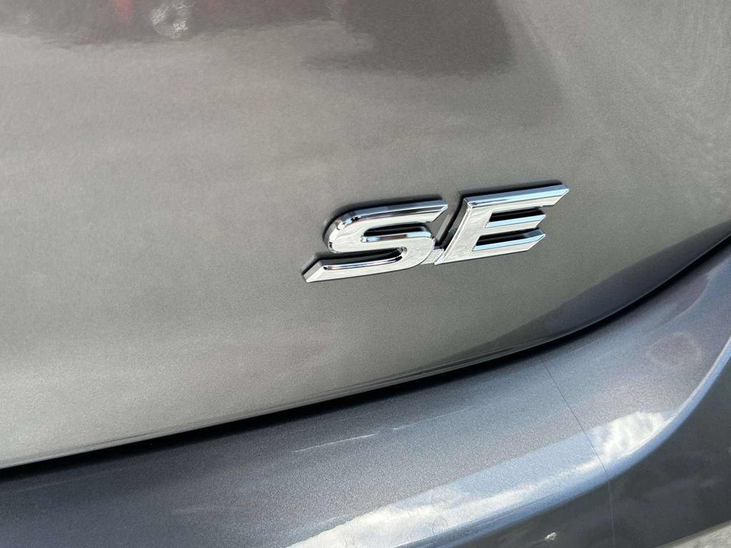 Used 2026 Toyota Camry SE FWD image 11