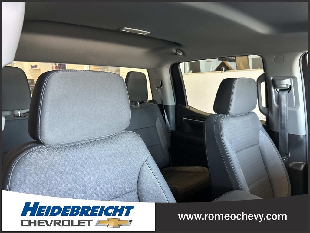 Used 2024 Chevrolet Silverado 1500 LT AWD/4WD image 32