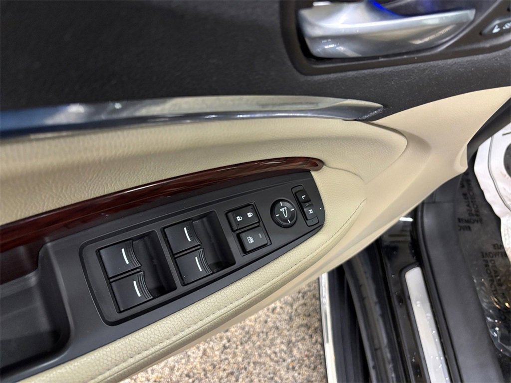 Used 2016 Acura MDX SH-AWD w/ Tech & Entertainment image 13