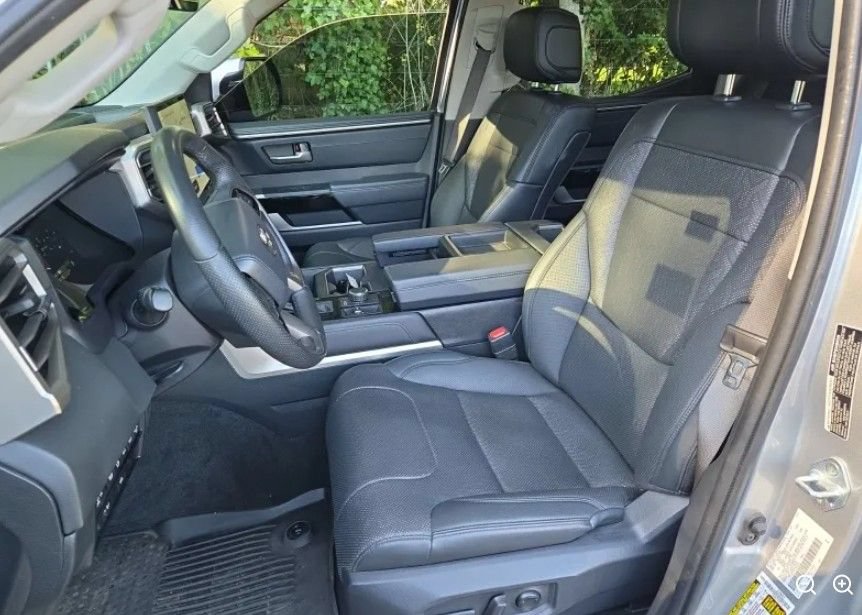 Used 2023 Toyota Tundra Limited w/ Power Package AWD/4WD image 10