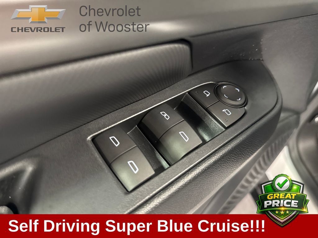 New 2025 Chevrolet Equinox EV RS w/ Active Safety Package 3 AWD/4WD image 34