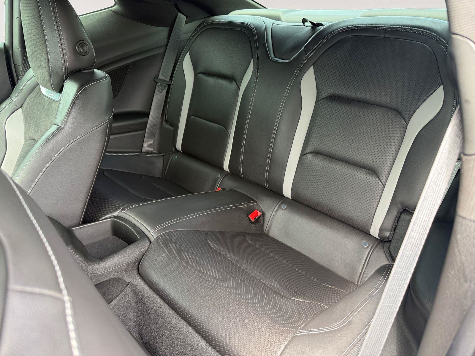 Used 2022 Chevrolet Camaro SS RWD image 18