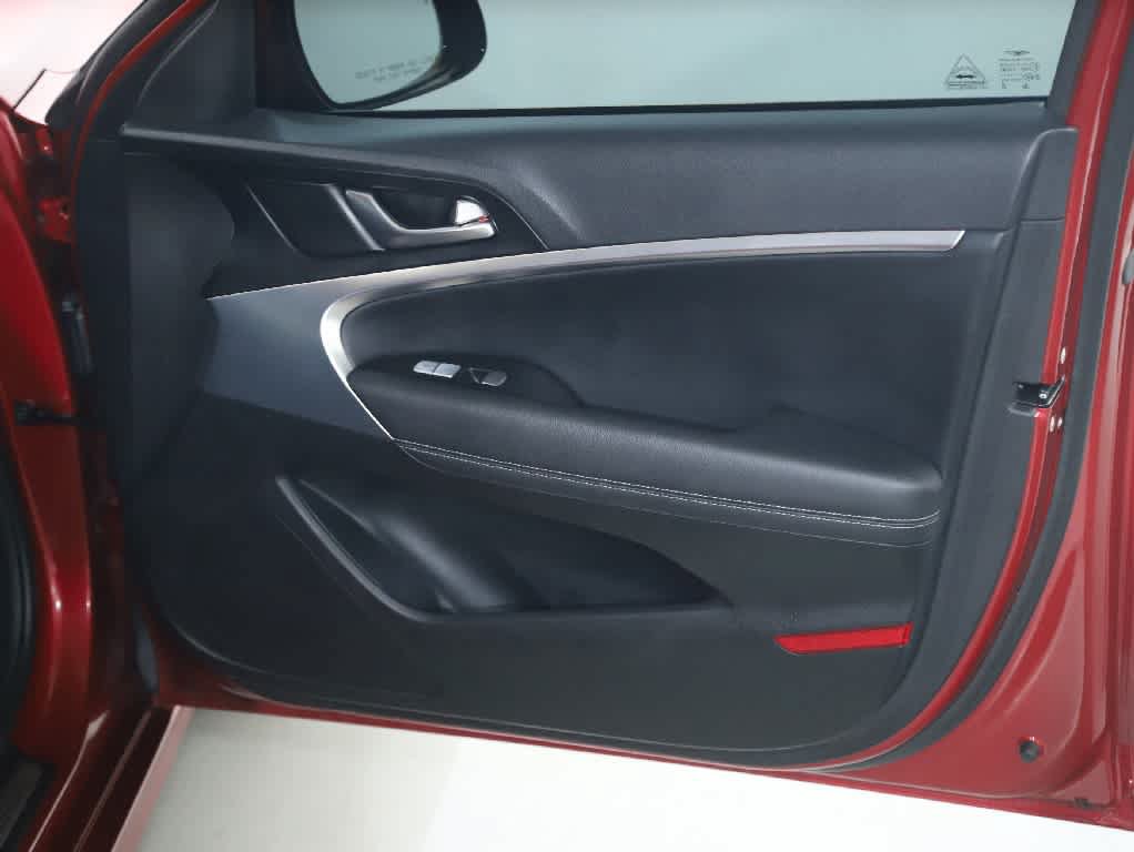Used 2021 Genesis G70 2.0T AWD/4WD image 35