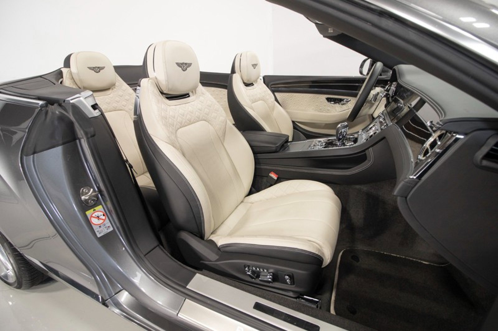 Used 2021 Bentley Continental GT image 52