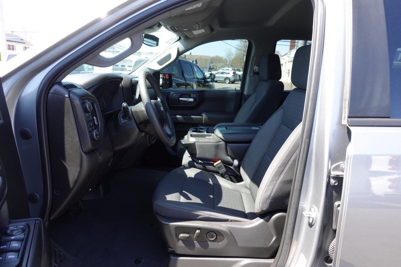 Used 2023 Chevrolet Silverado 1500 Custom w/ LPO, Dark Essentials Package image 16