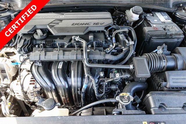 Certified 2025 Hyundai Elantra Sport FWD image 12