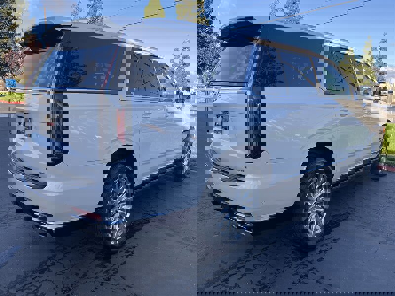 Used 2021 Cadillac Escalade ESV Premium Luxury w/ Driver Assist Tech Package image 14