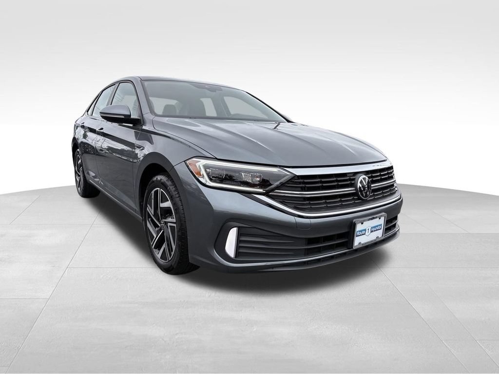 Used 2024 Volkswagen Jetta SEL FWD image 1