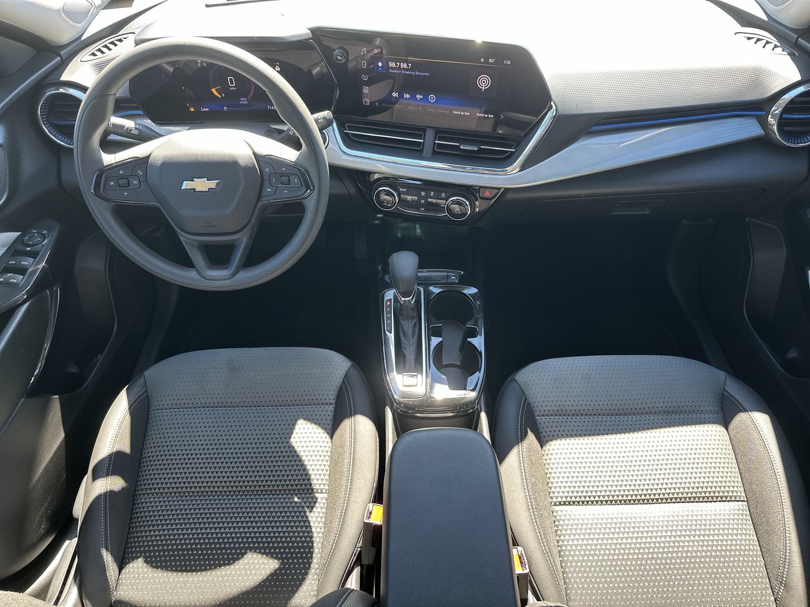 Used 2026 Chevrolet Trax LT FWD image 18