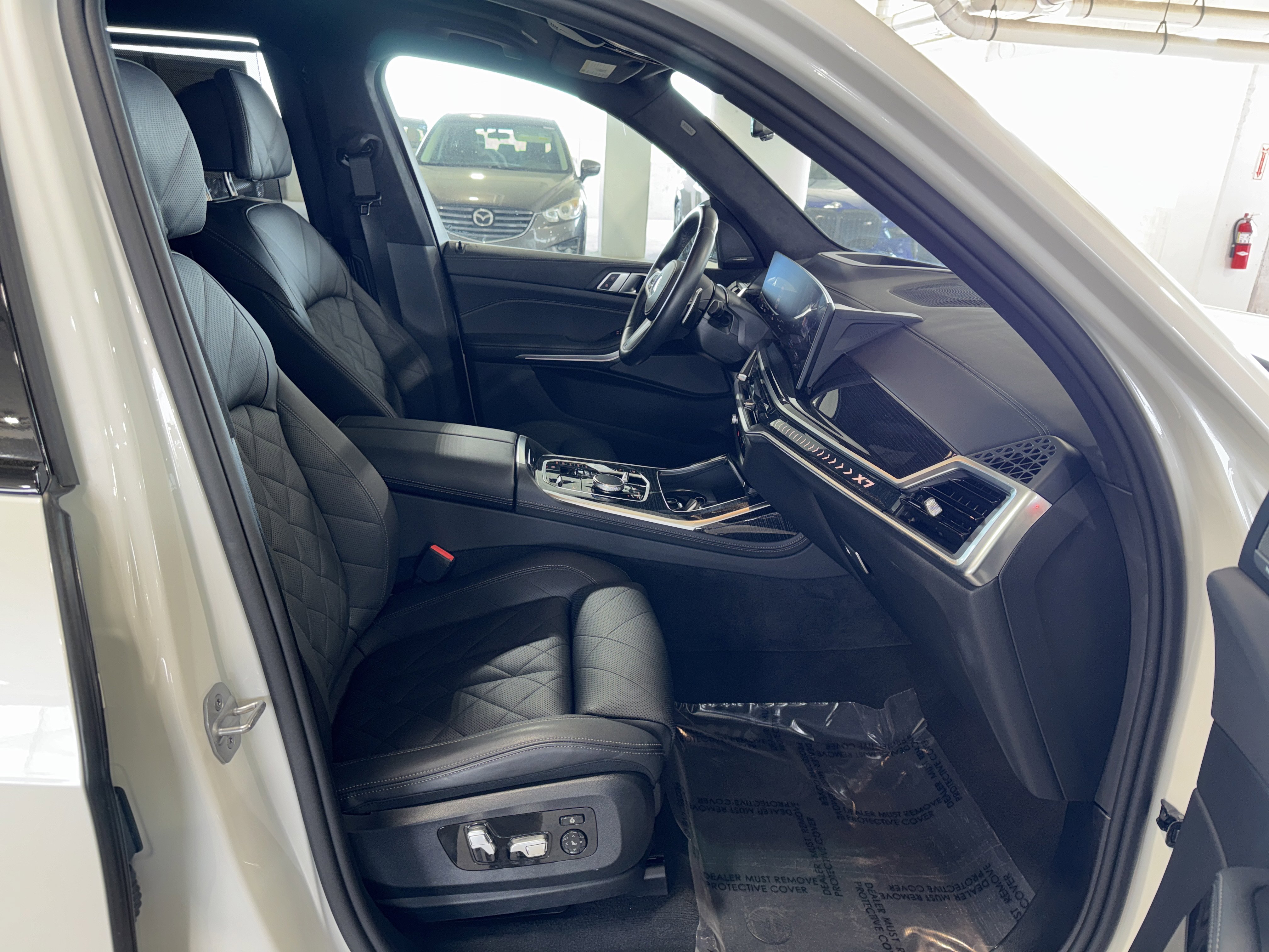 Used 2026 BMW X7 xDrive40i image 10