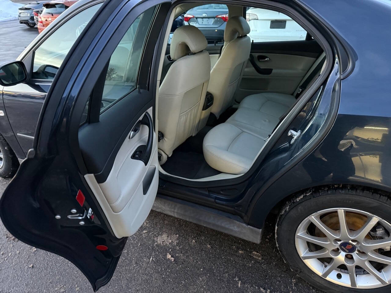 Used 2004 Saab 9-3 Linear image 16