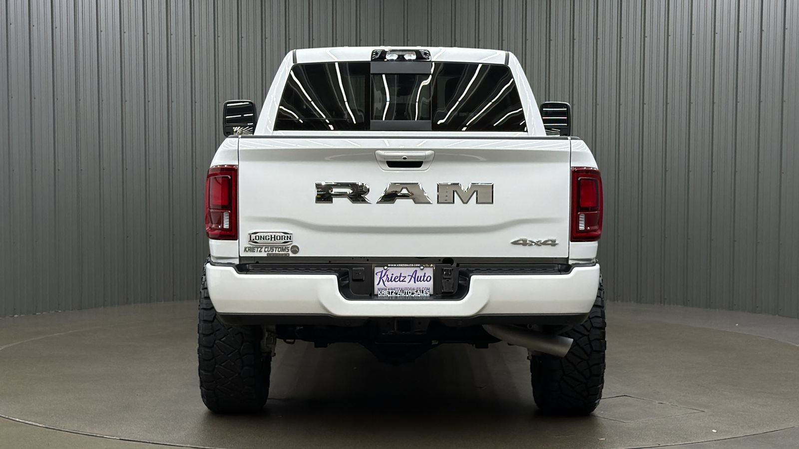 Used 2025 RAM 2500 Limited AWD/4WD image 4