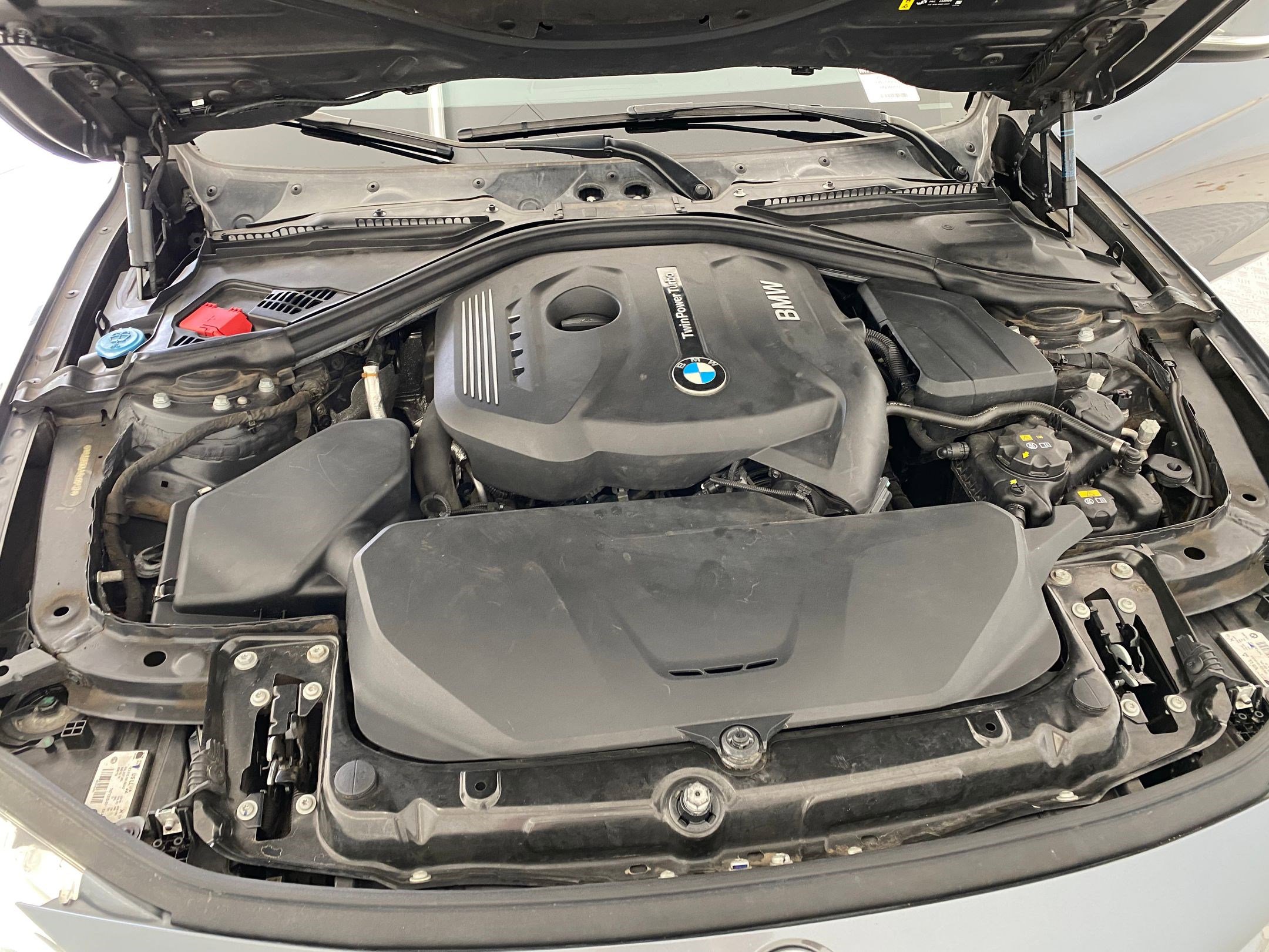 Used 2017 BMW 330i Sedan image 32