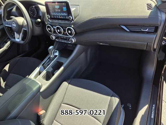 Used 2024 Nissan Sentra SV FWD image 18