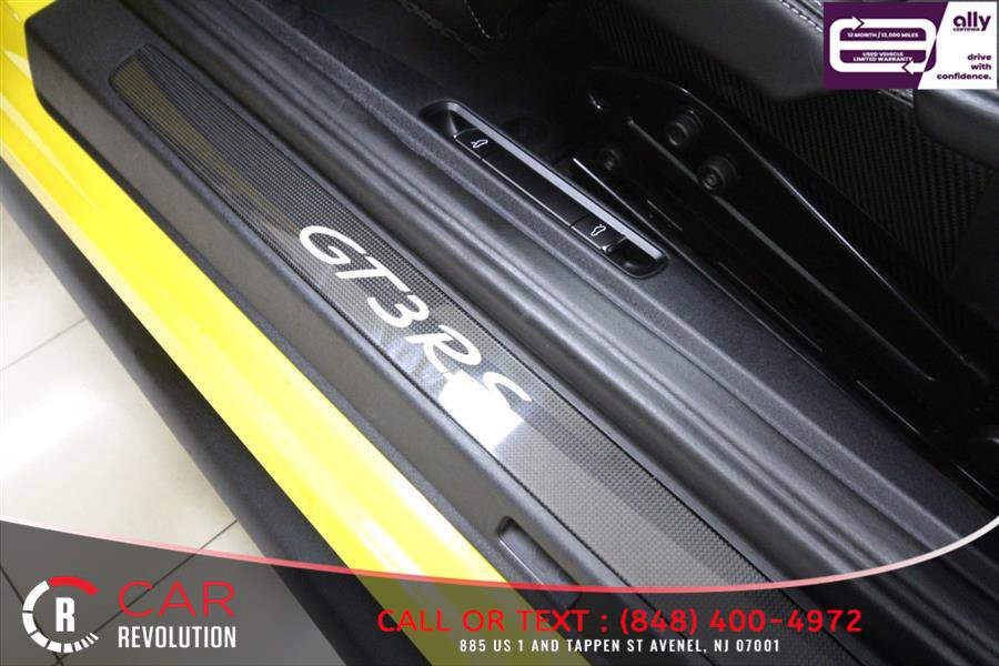 Used 2019 Porsche 911 GT3 RS RWD image 36