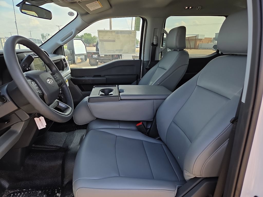 New 2025 Ford F350 XL w/ XL Chrome Package RWD image 18