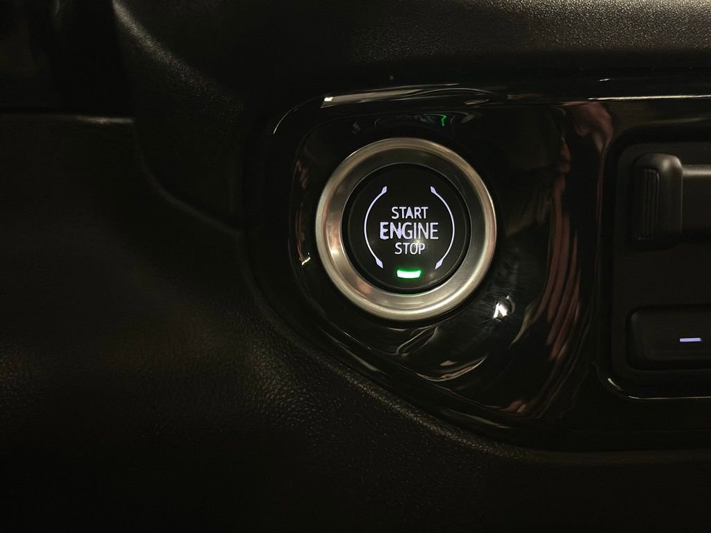 Certified 2024 GMC Sierra 1500 Elevation w/ LPO, Elevation Black Package image 20