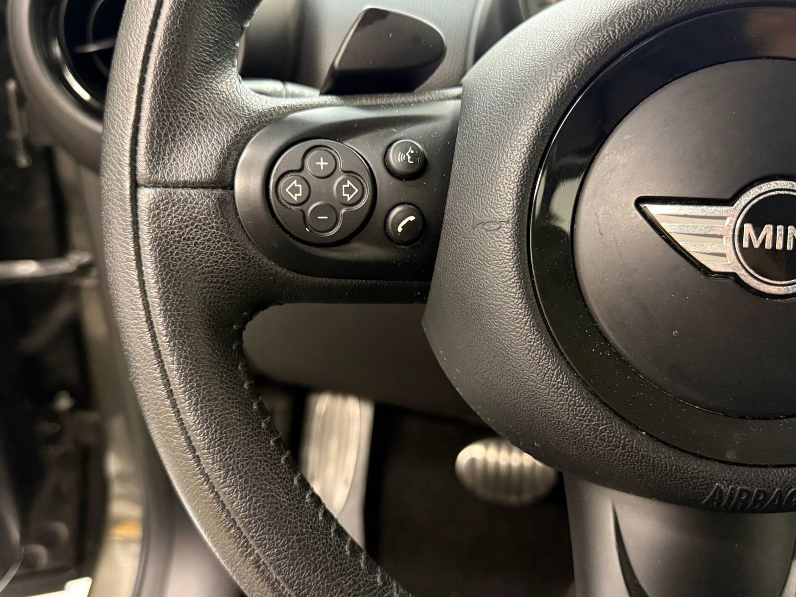 Used 2014 MINI Cooper Paceman S image 24