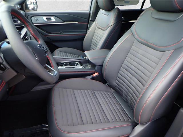 New 2026 Ford Explorer ST-Line w/ ST-Line Street Pack image 13