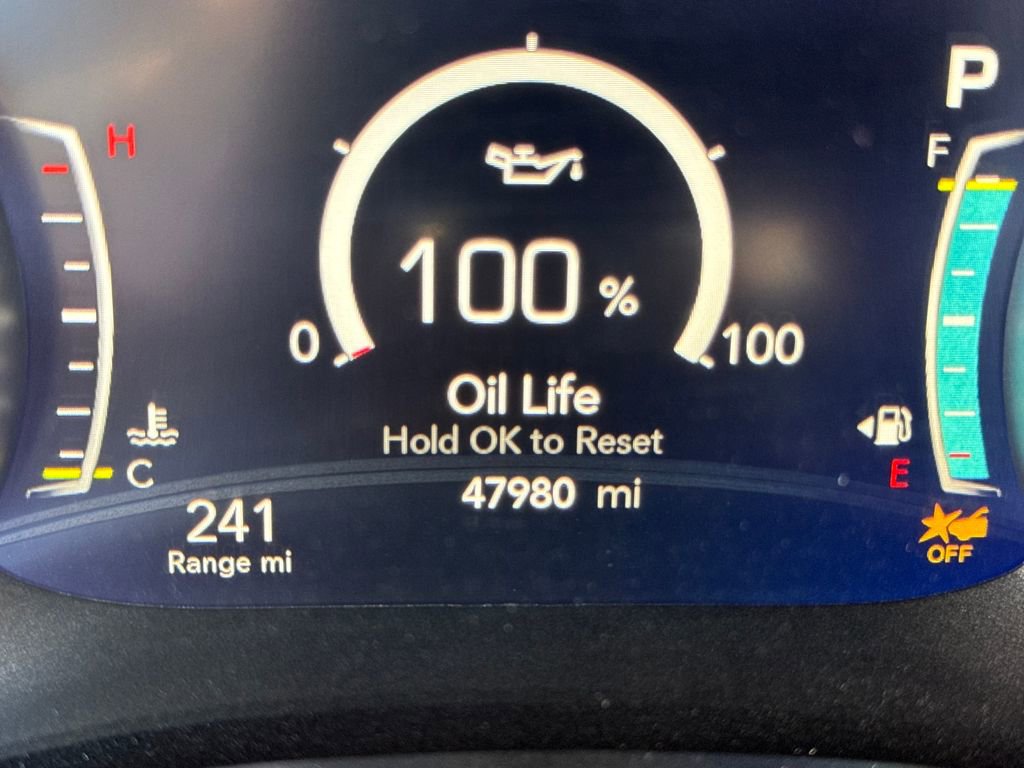 Used 2024 Chrysler Pacifica Touring-L image 20