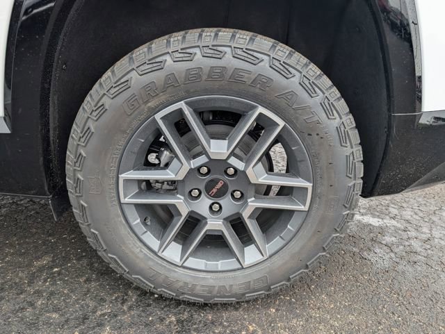 New 2026 GMC Terrain AT4 w/ Convenience Package III image 23