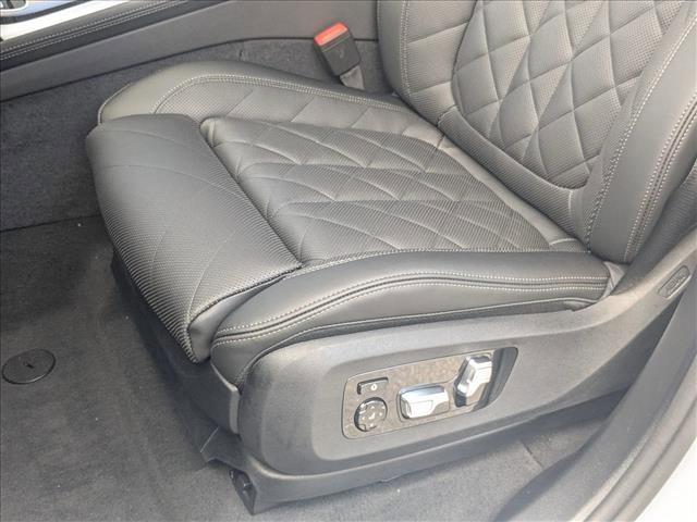 New 2026 BMW X7 xDrive40i w/ Executive Package image 4