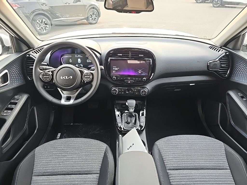 New 2025 Kia Soul EX image 12