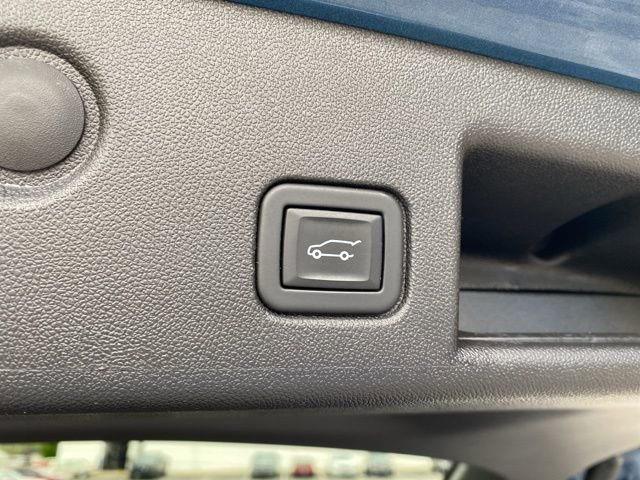 Used 2024 Chevrolet Equinox LT FWD image 33