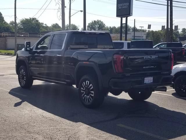 New 2026 GMC Sierra 2500 Denali Ultimate AWD/4WD image 3