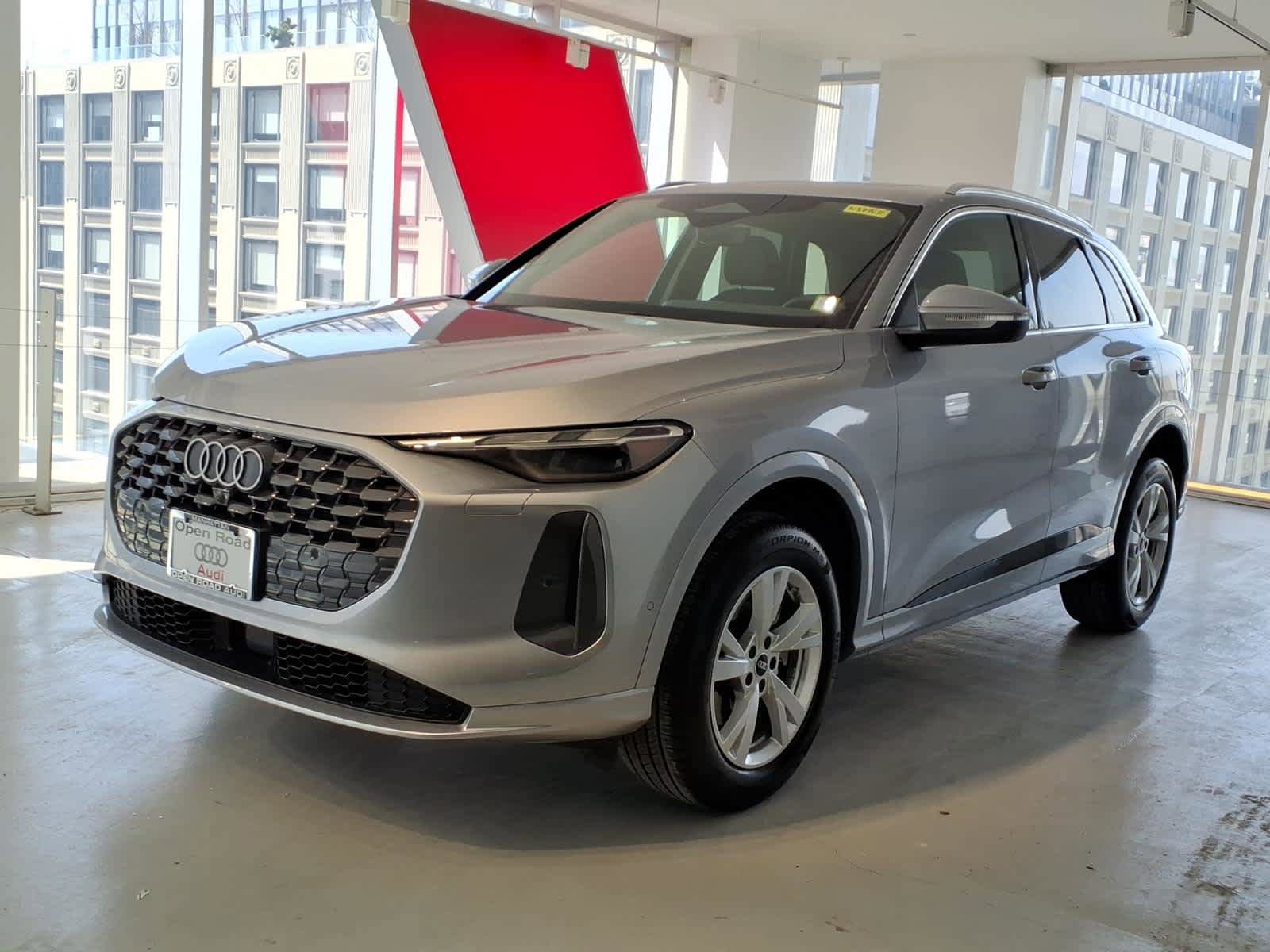 Certified 2025 Audi Q5 Premium w/ Convenience Package