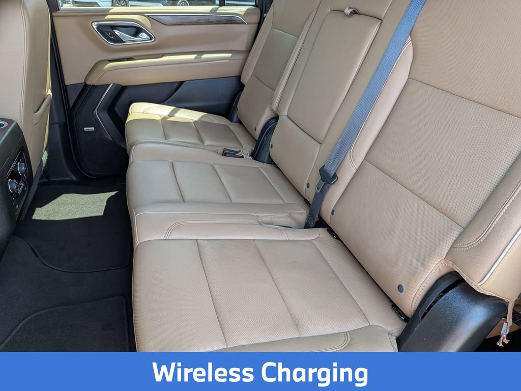 Used 2024 Chevrolet Suburban Premier AWD/4WD image 36