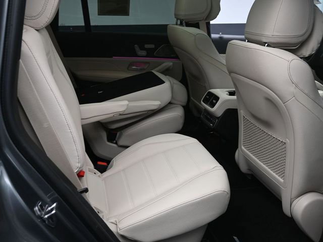 Used 2025 Mercedes-Benz GLS 450 4MATIC image 26