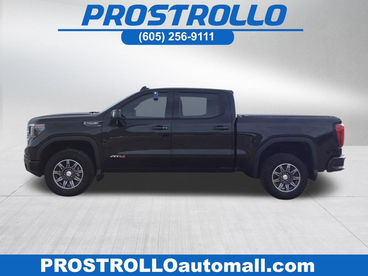 Used 2024 GMC Sierra 1500 AT4 w/ Technology Package image 1