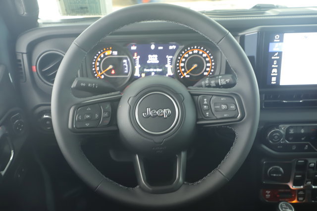 Certified 2026 Jeep Wrangler Unlimited Rubicon AWD/4WD image 18
