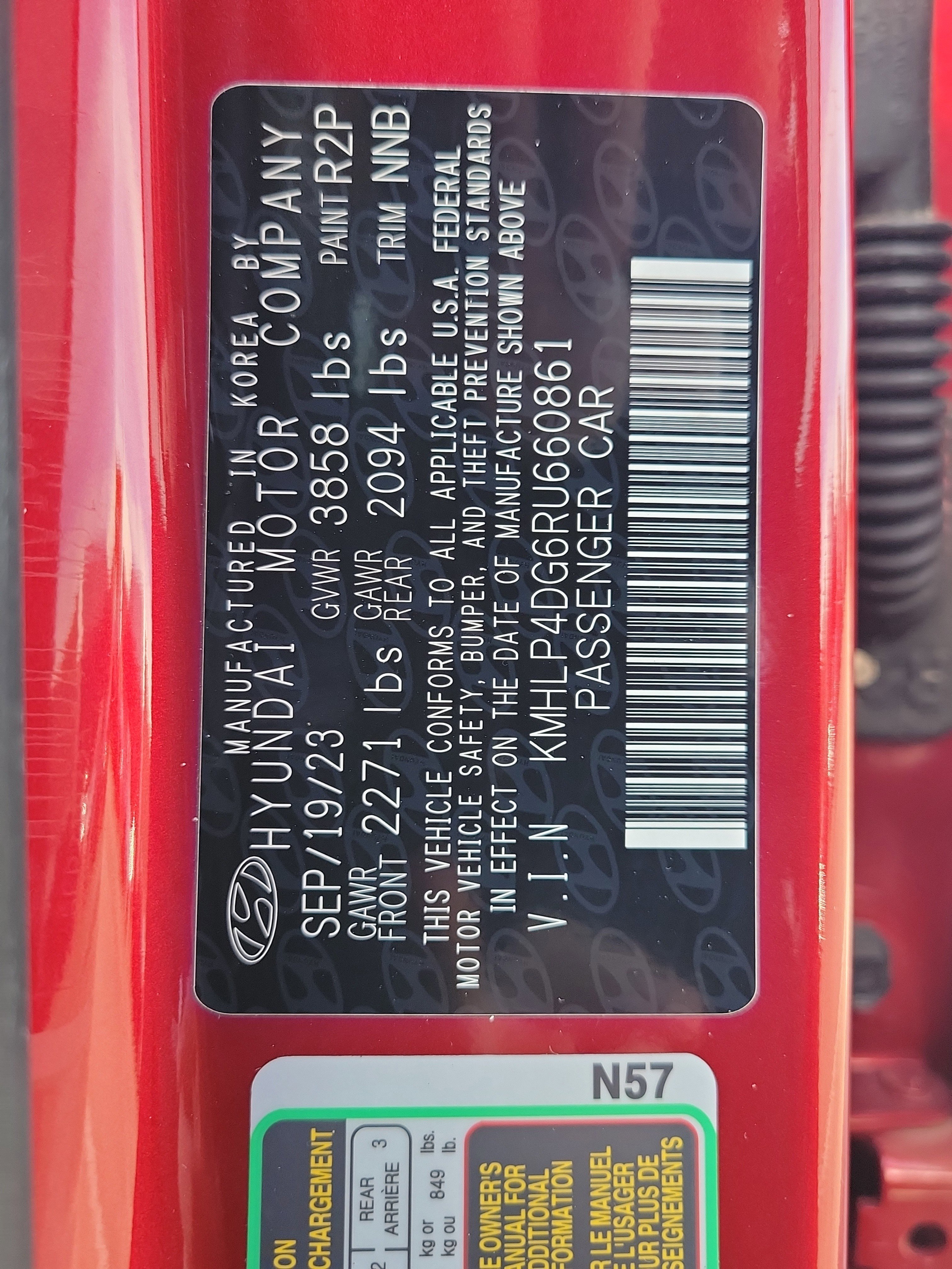 Certified 2024 Hyundai Elantra Limited image 29