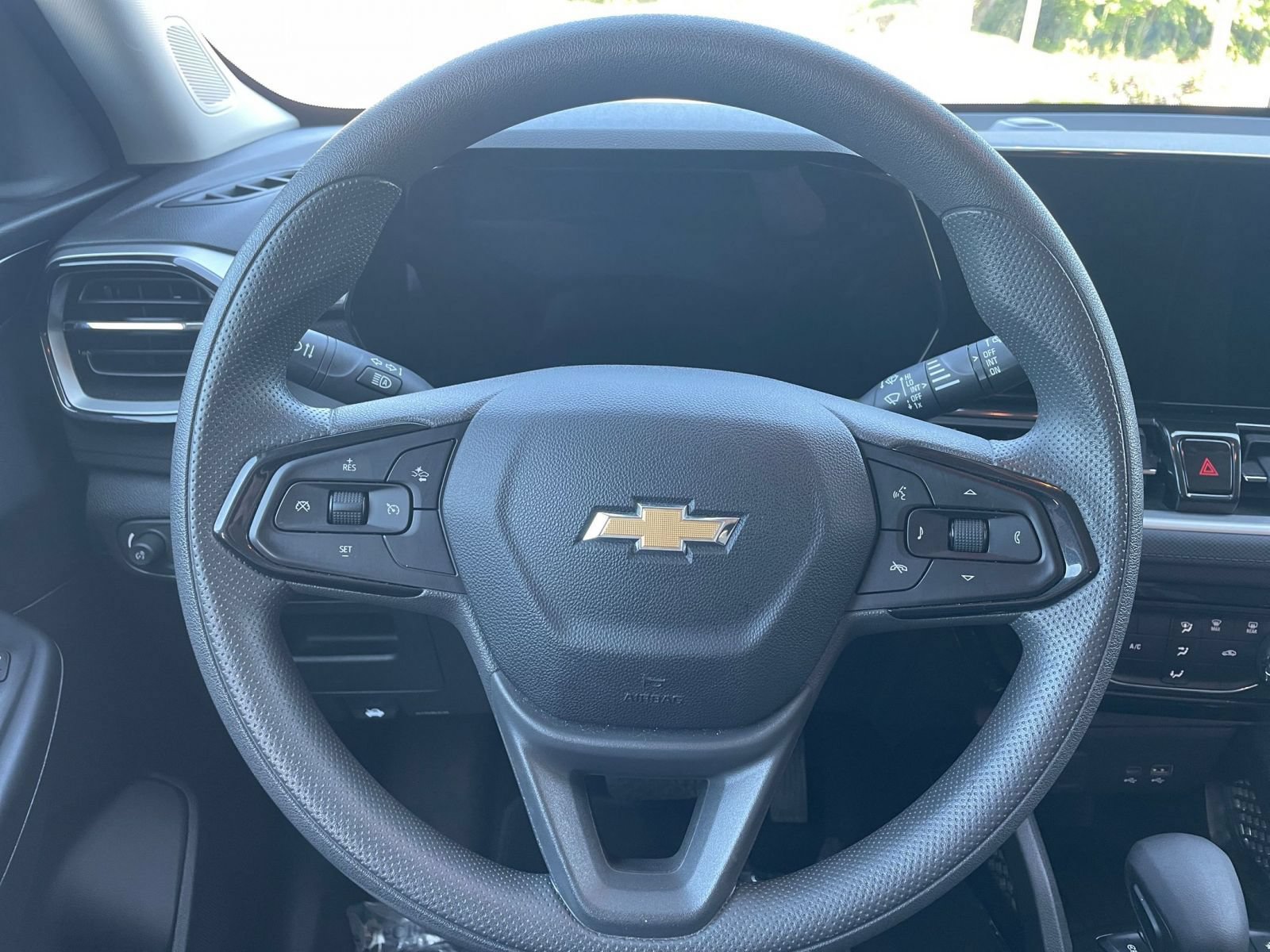 Used 2025 Chevrolet TrailBlazer LT FWD image 28