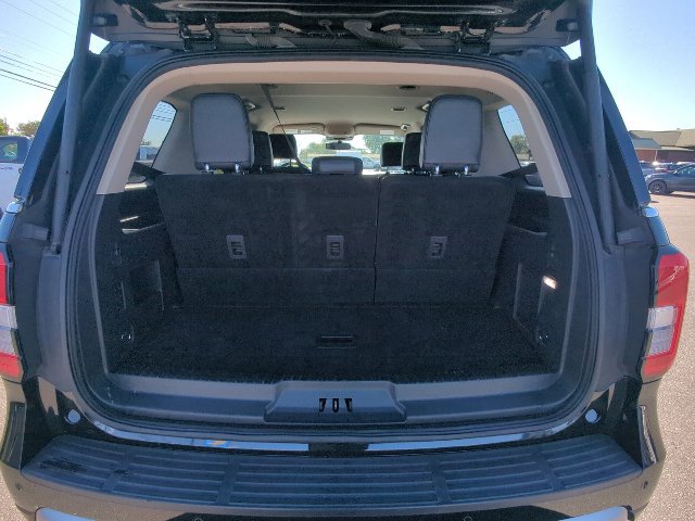 Used 2024 Ford Expedition XLT AWD/4WD image 38