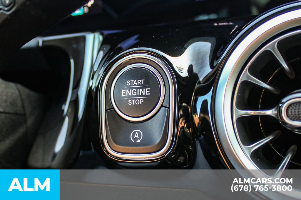 Used 2025 Mercedes-Benz GLA 250 image 28