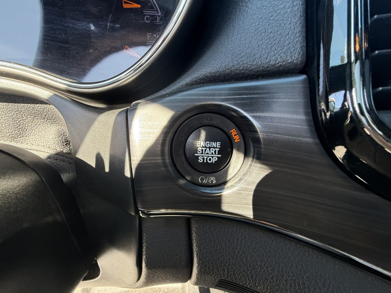 Used 2020 Jeep Grand Cherokee Limited X AWD/4WD image 23