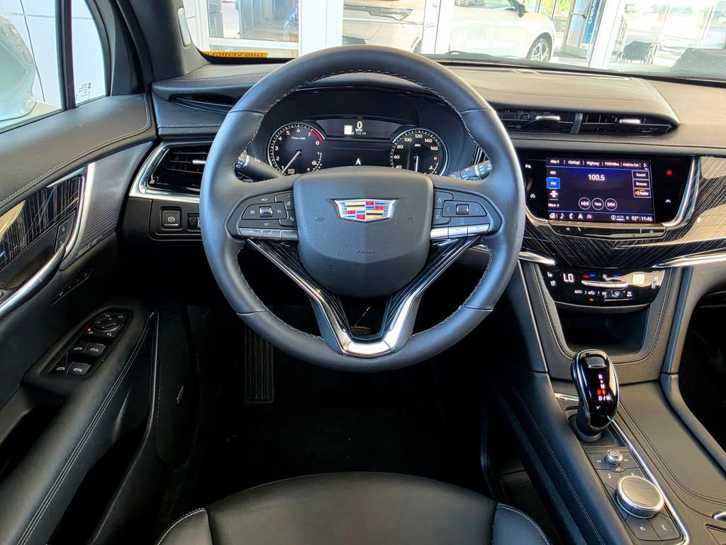 Used 2025 Cadillac XT6 Premium Luxury w/ LPO, Floor Liner Package AWD/4WD image 12