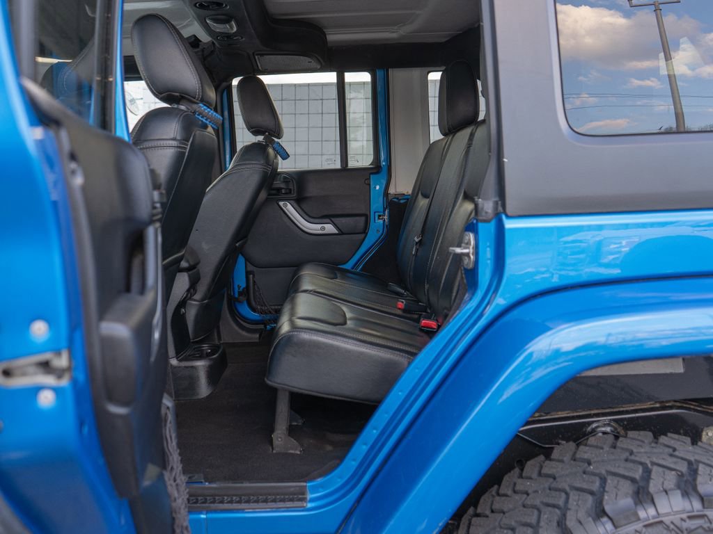 Used 2016 Jeep Wrangler Unlimited Sahara w/ Dual Top Group image 13