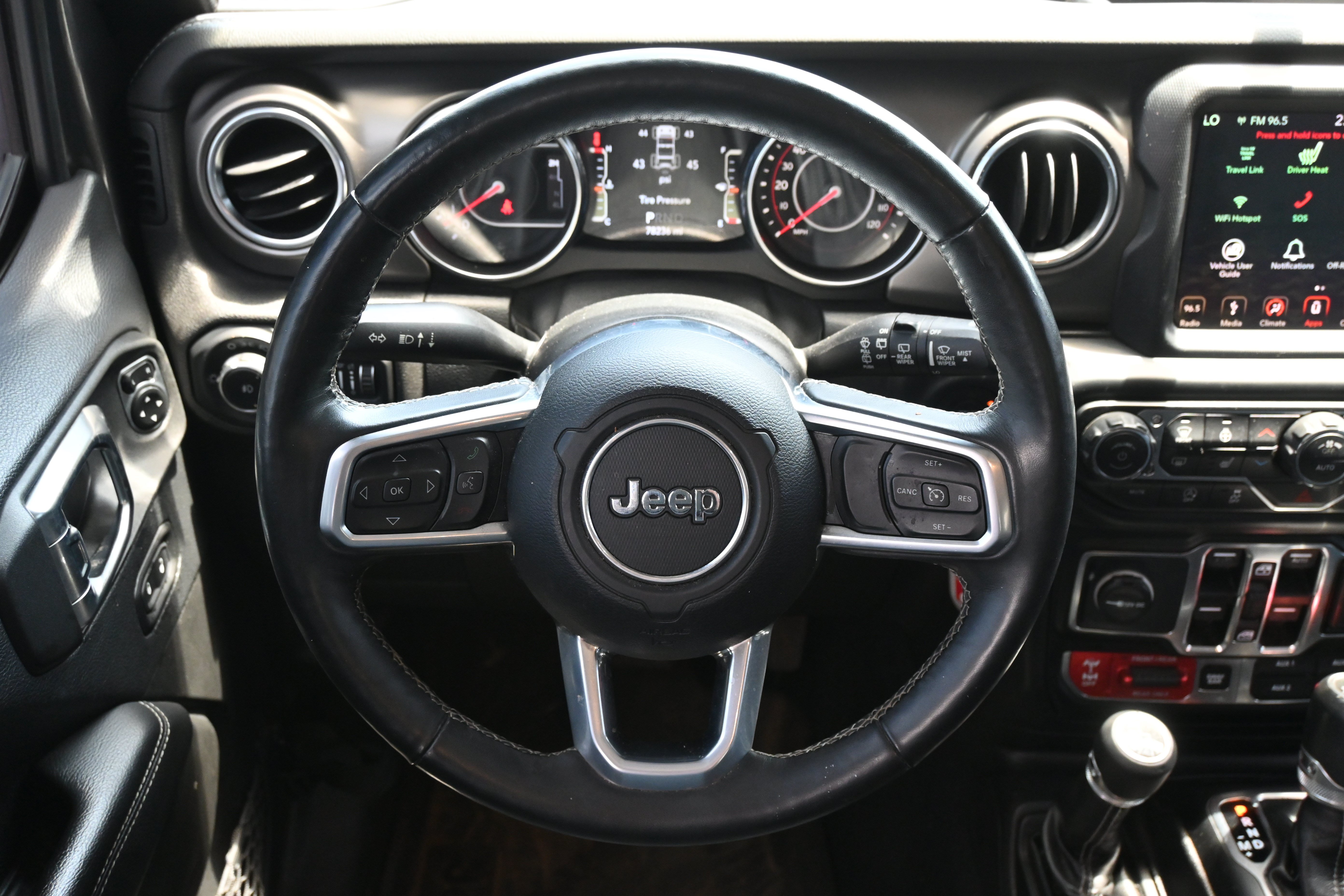 Used 2019 Jeep Wrangler Unlimited Rubicon w/ Dual Top Group AWD/4WD image 6