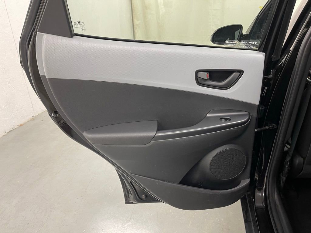 Used 2019 Hyundai Kona SEL image 13