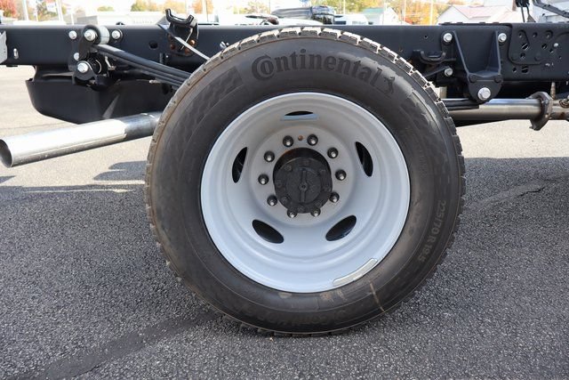 New 2026 Ford F550 4x4 Supercab Super Duty image 12