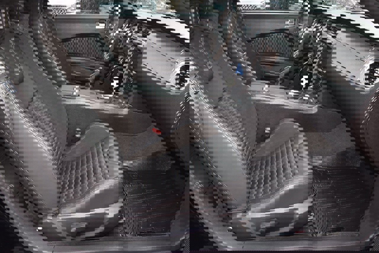 Used 2013 Ford Mustang Shelby GT500 image 19